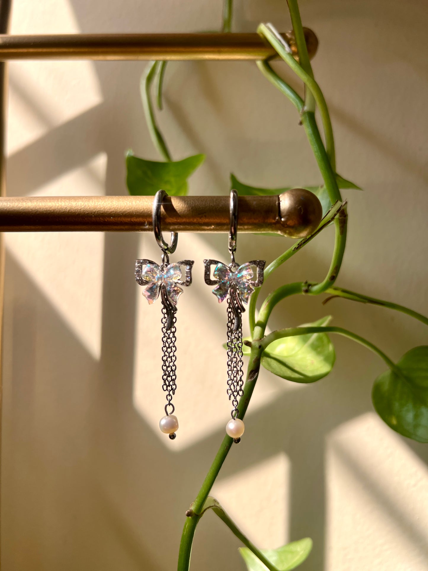 Pearly Dew Hoops