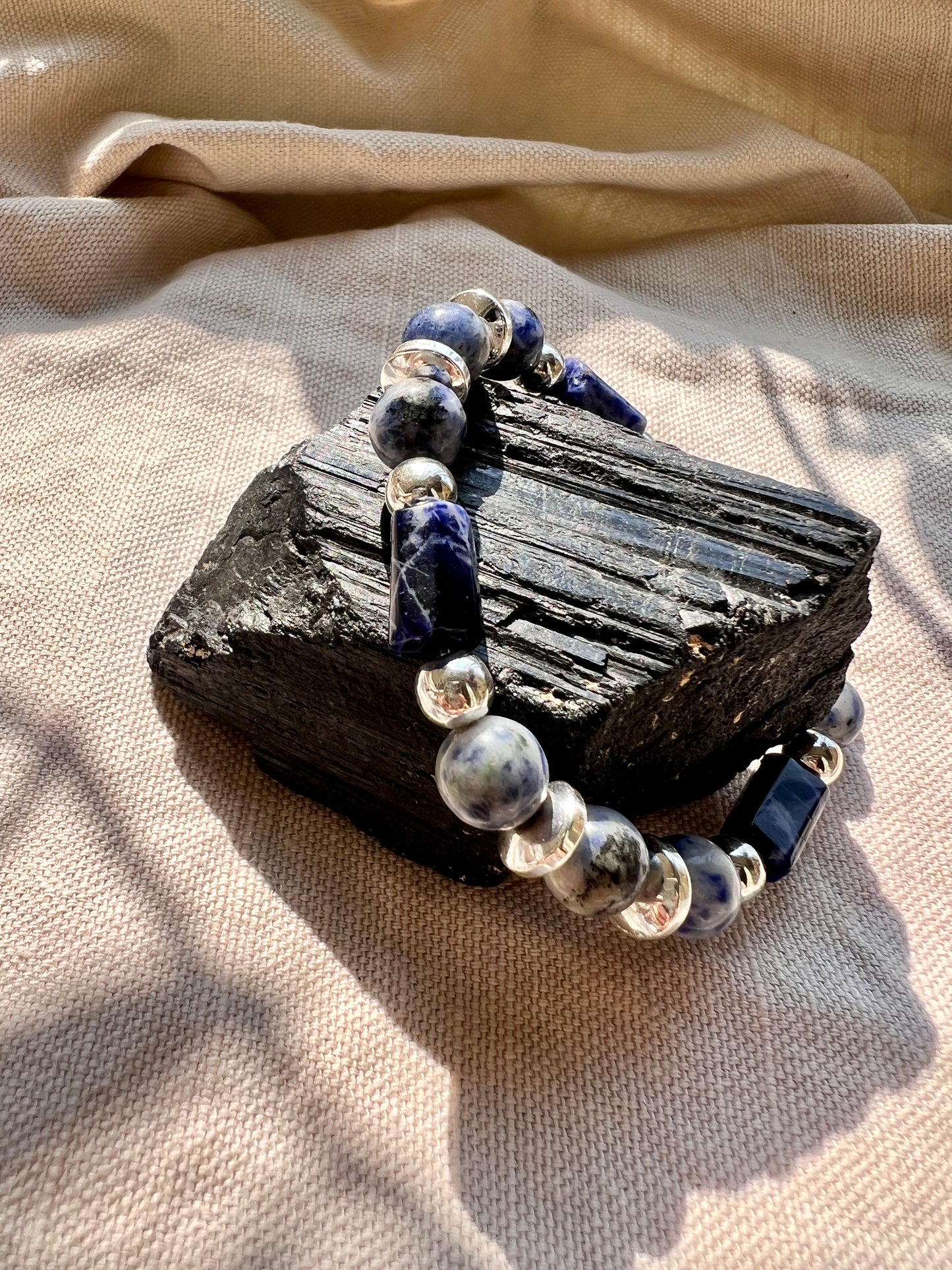 Clarity in Every Stone: Sodalite Serenity Bracelet (Unisex)