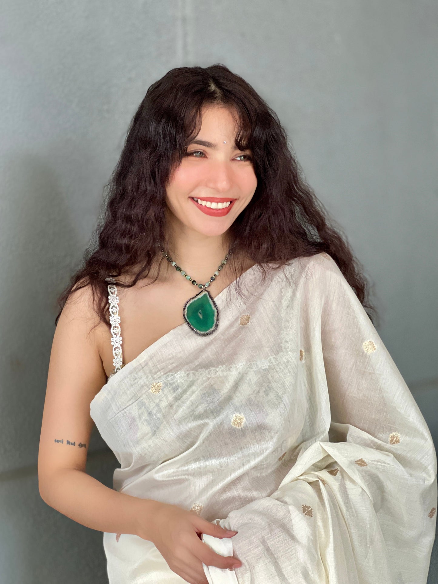 Ruri: A Royal Legacy of Emerald and Agate