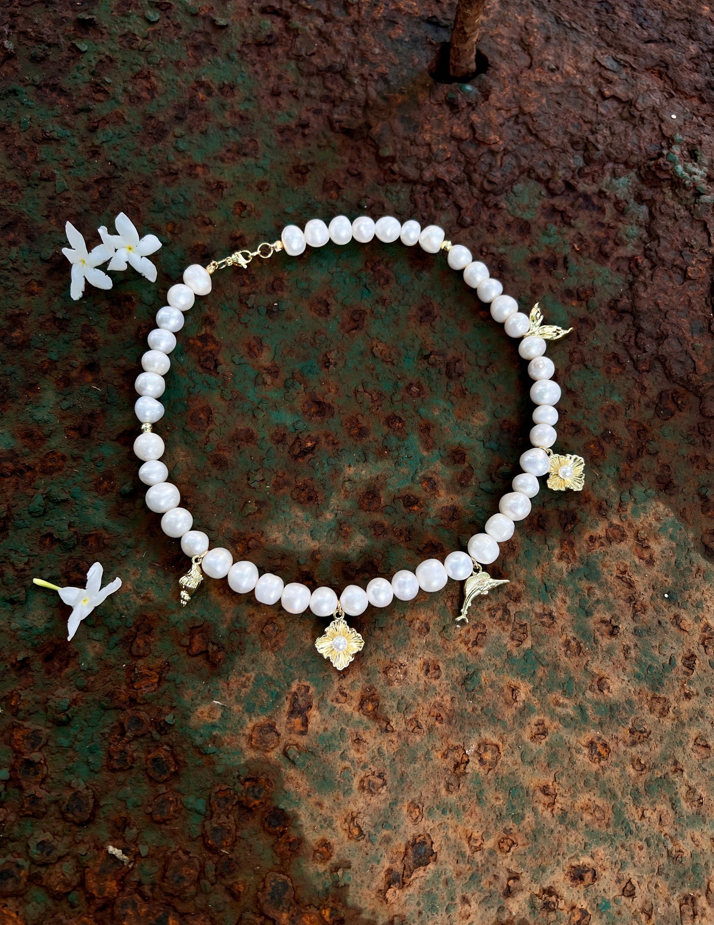 Mazu – Ocean-Inspired Freshwater Pearl Necklace