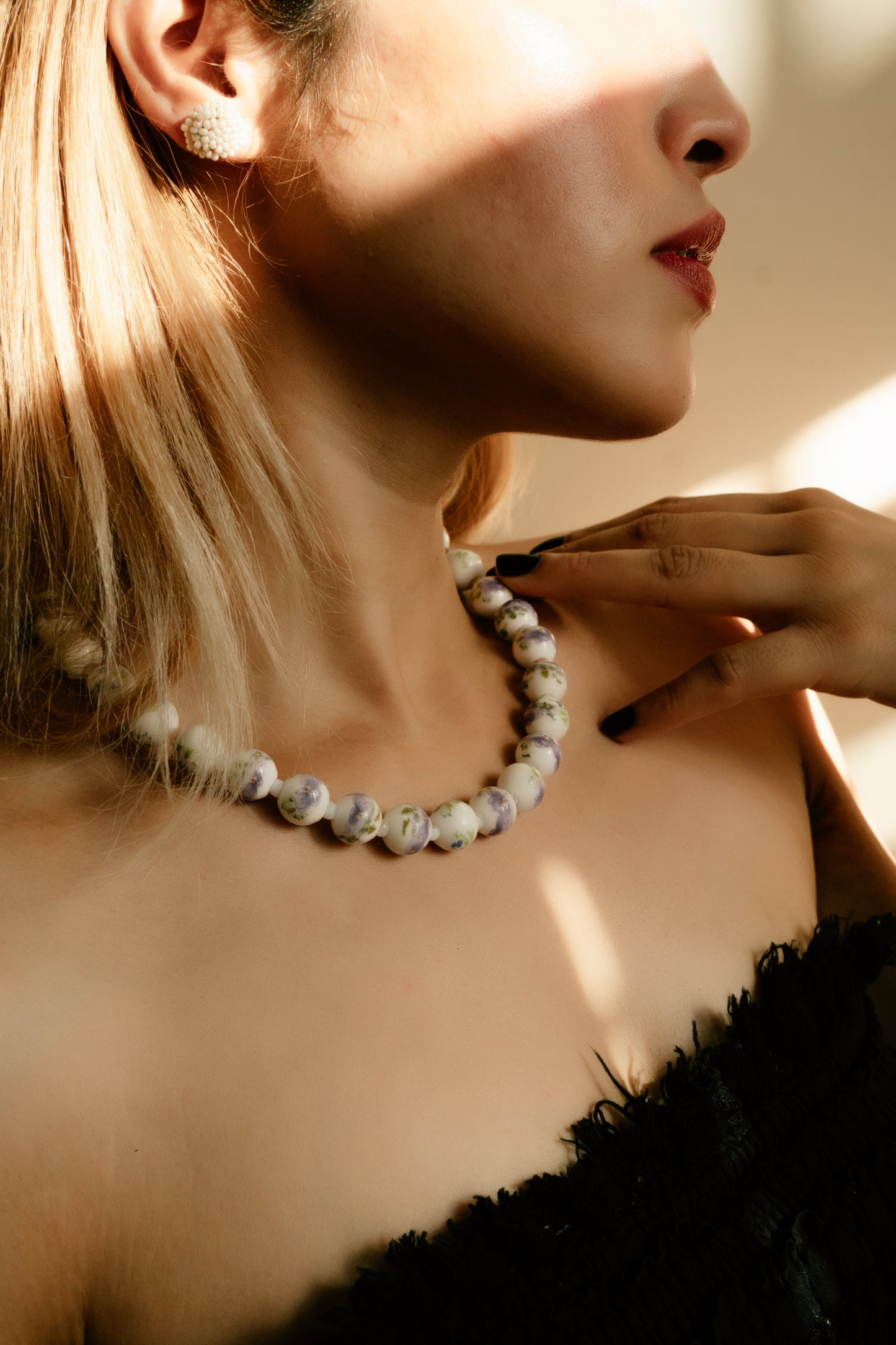 Yuna choker necklace